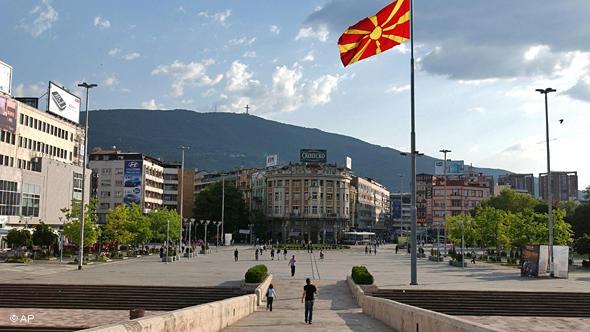 Tirana zyrtare përshëndet marrëveshjen në Mal të Zi