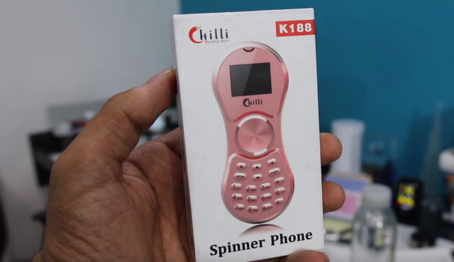 Prezantohet Chilli, telefoni më i vogël i ndërtuar si një spiner (Video)