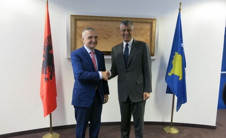 Lëvizja në BE/ Thaçi i lutet Metës: Pajis kosovarët me nënshtetësi Shqiptare. Meta: E pamundur