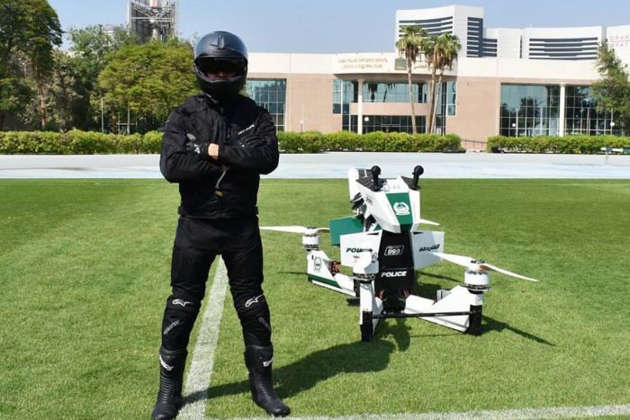 Jo Bugatti apo Lamborghini, Policia e Dubait pajiset me dronin marramendës [Video]