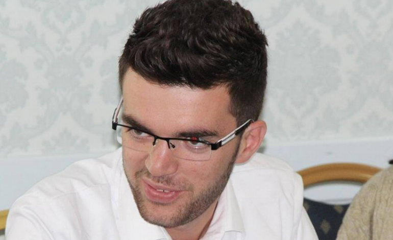 Ai na shau! Një shpërthim i rëndë, poshtërues dhe tejet zhvlerësues për median