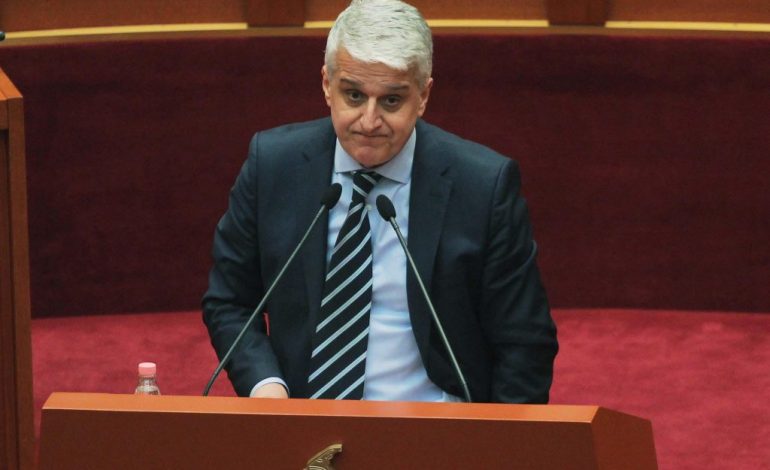 Deklarata e fortë e Majkos: Krimi zgjedh politikën, edhe mua më kanë thënë të pi kafe me mafiozë