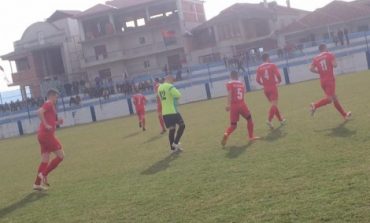 Ndërpritet ndeshja Skrapari-Elbasani, shkak dhuna ndaj arbitrit