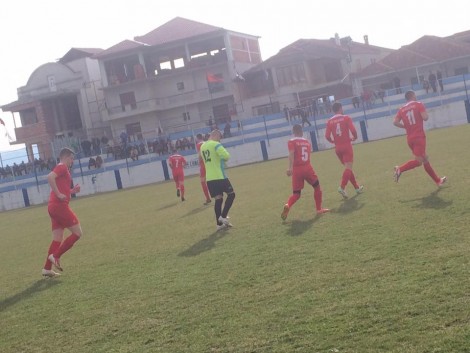 Ndërpritet ndeshja Skrapari-Elbasani, shkak dhuna ndaj arbitrit