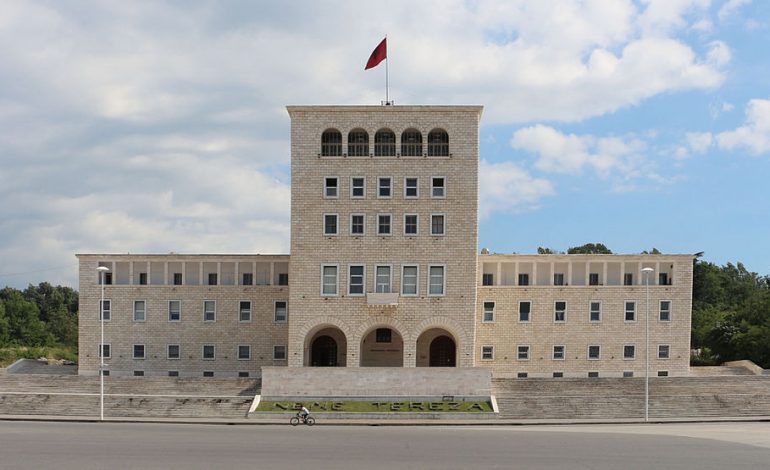 Nikolla: Edhe 10 ditë për plotësimin e kuotave në Universitete