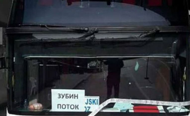 Kapen granata në autobusin me serbë që tentoi të futet në Kosovë