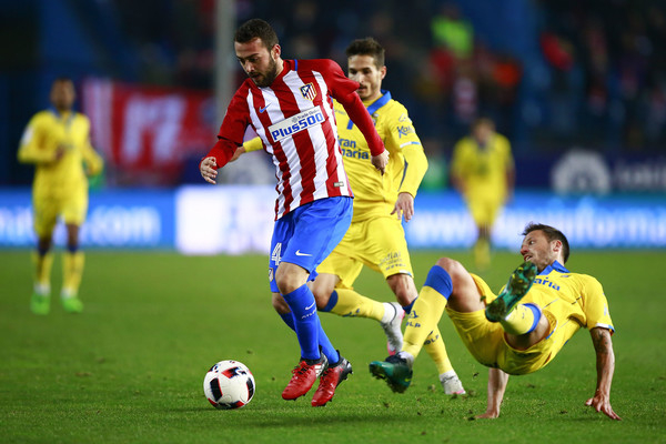Simeone beson tek Keidi Bare, debuton si titullar në Kupë