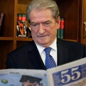 E mbrojti publikisht, biznesmeni nxjerr blof Berishën: Nuk jam kërcënuar, dikush është tallur me të