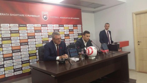 SURPRIZA/ Emërohet Ambasador i “Grassroots”-it: Një projekt që fëmijët të bëhen si Lorik Cana