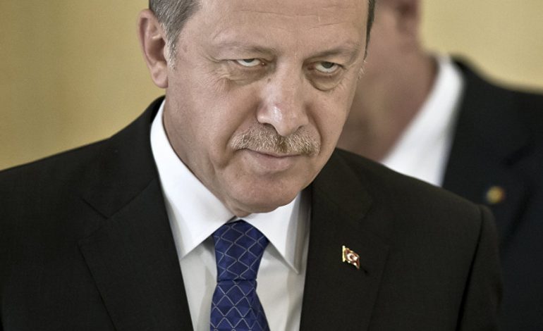 KËRCËNON Erdogan: Do t’i varrosim ata që duan të përçajnë Turqinë