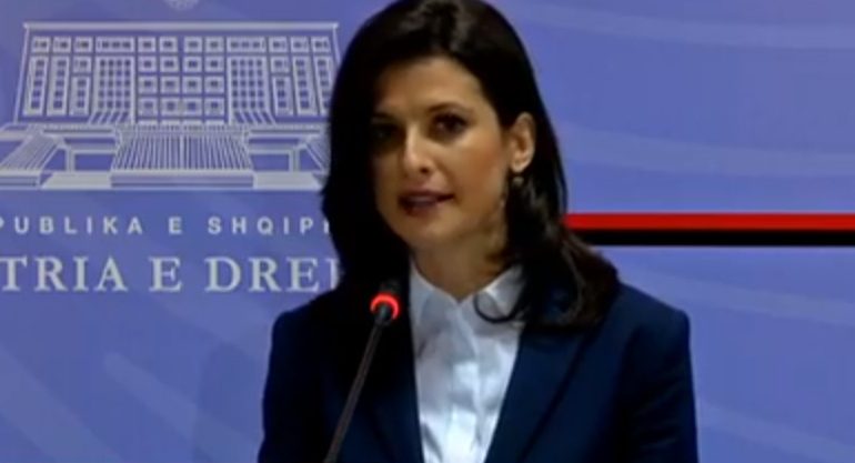 Furtuna në Burgje/ Ja drejtorët me precedentë të mëparshëm penalë dhe mëkatet e tjera…