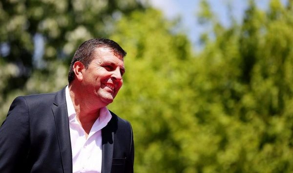 FUSHE ARREZ/ Koordinatorja e PS, akuzon kryebashkiakun për falsifikim
