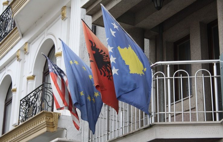 Vizat e Kosovës, liberalizimi përmes Shqipërise apo BE