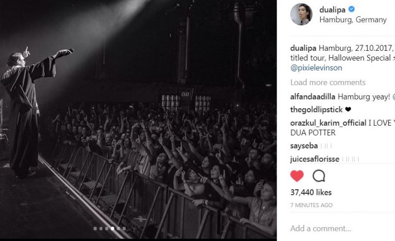 Dua Lipa bëhet si Harry Potter (Foto)