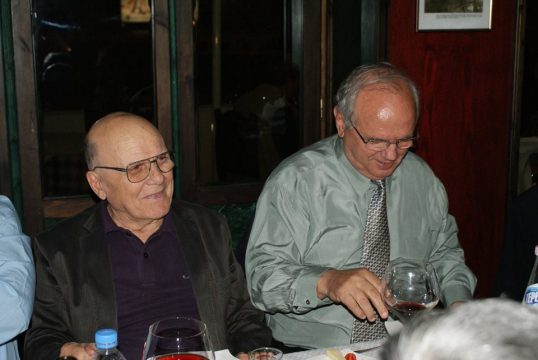 Mbetsh i paharruar mësuesi im!