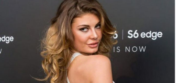 Angela Martini shfaqet mjaft sensuale në Instagram, zbulon pak nga ‘luksi’ i saj