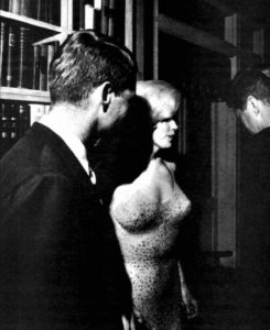 Hapja e dosjeve të Kennedy sjellin informacione tronditëse mbi vdekjen e Marilyn Monroe