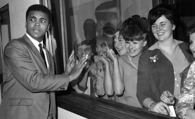 RREFIMI SHOKUES/ Legjenda Muhamed Ali, i varur nga seksi