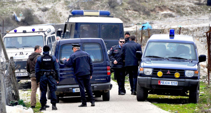 Aksion policor në 6 qytete, arrestohen 5 të fortët që bënin “ligjin”