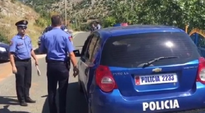 Zbulohet letra: Mos punoni me 2 standarde, Xhafaj shkund policinë