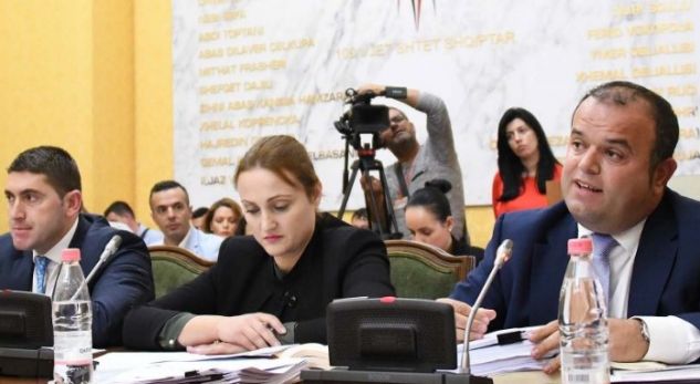 Seanca me dyer të mbyllura/ Zbulohen provat që prokuroria ka dorëzuar kundër Tahirit