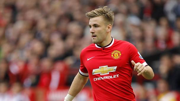 Shaw drejt largimit nga United, por mbetet në Premier League