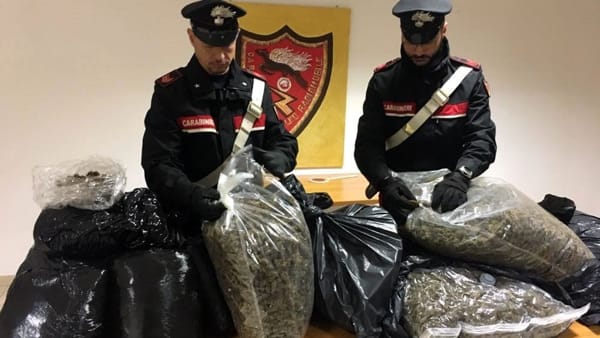 ITALI/ Shqiptari i papunë jetonte mes luksit, ja si e pësoi nga kontrolli i policisë