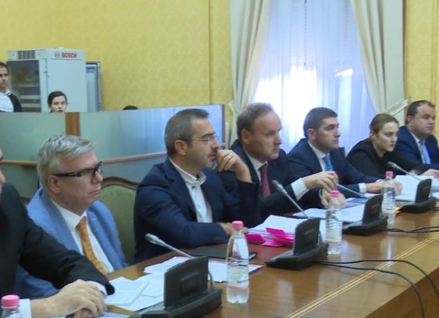DOKUMENT/ Zbardhet kërkesa e avokatëve të Tahirit për Prokurorinë