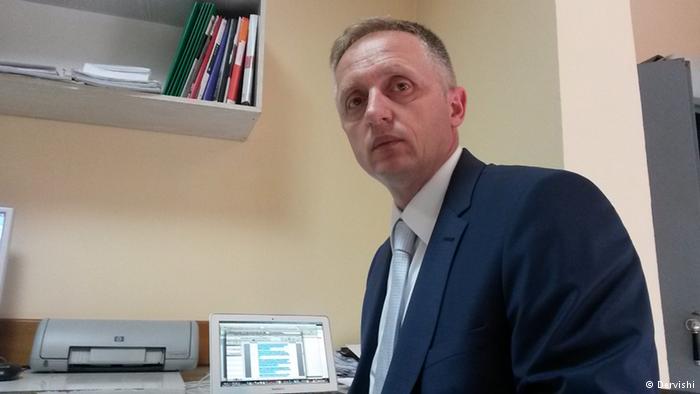 LUTFI DERVISHI: Pushteti kërkon publikun, media kërkon pushtetin