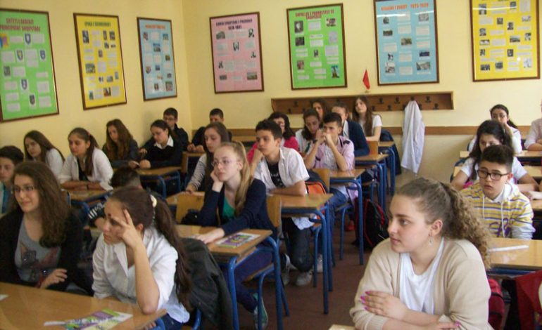 Gjenden pas dy ditësh dy 16-vjeçaret nga Kamza, ja çfarë i thanë policisë