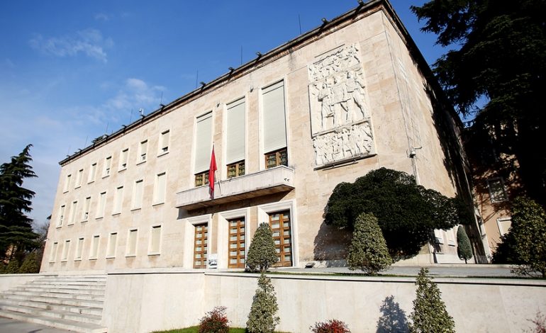 Infrastruktura/ Si do ta ndikojnë investimet e qeverisë ekonominë shqiptare?