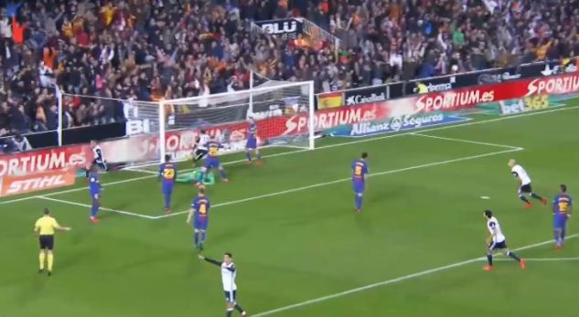 VIDEO/ Valencia shokon Barcelonën, ja autori i golit