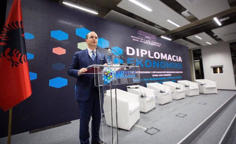 Ambasadorët e Shqipërisë në Botë/ Bushati: Diplomacisë ekonomike në funksion të mirëqënies