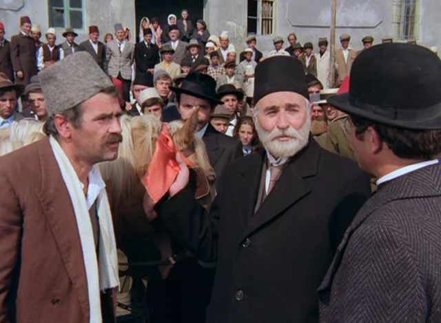 FOTOT/ “Nëntori i dytë”, filmi që pasqyron emocionet e pavarësisë. Nga Ismail Qemali tek Luigj GurakuqI