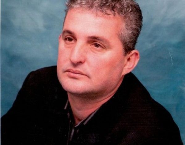 48 VJEÇARI/ Ndahet nga jeta këngëtari i muzikës popullore