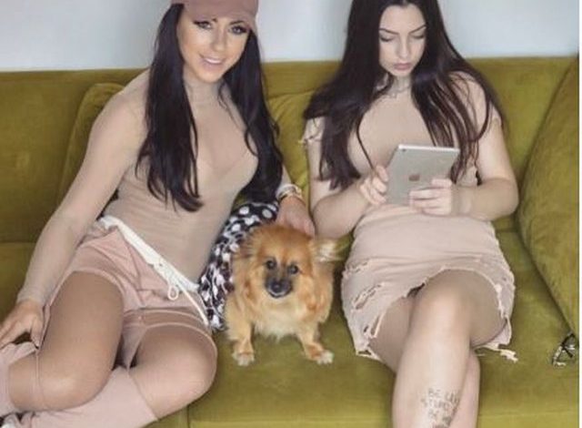 FOTO/ Shikoni sa tërheqëse duket Dorina Mema dhe vajza e saj