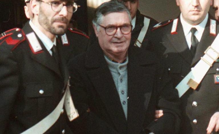 Jeta e BOSIT të bosave të mafias përmes fotove