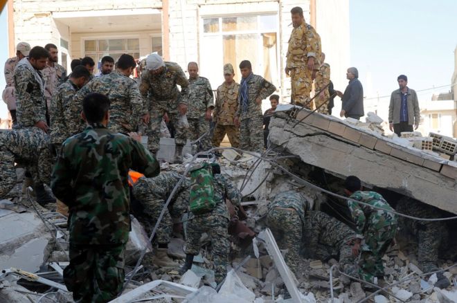 Pamje të tmerrshme, shkon në 407 numri i viktimave nga tërmeti në Iran dhe Irak