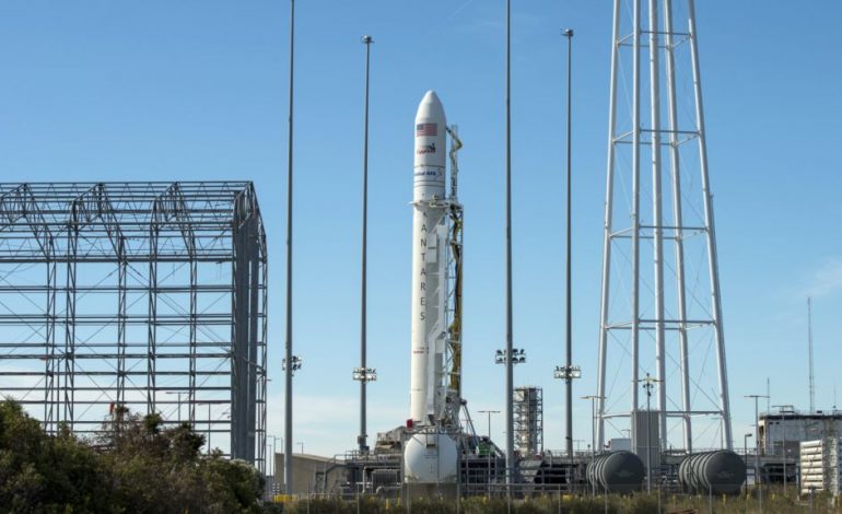 NASA shtyn nisjen e raketës transportuese për në stacionin ndërkombëtar të gjithësisë