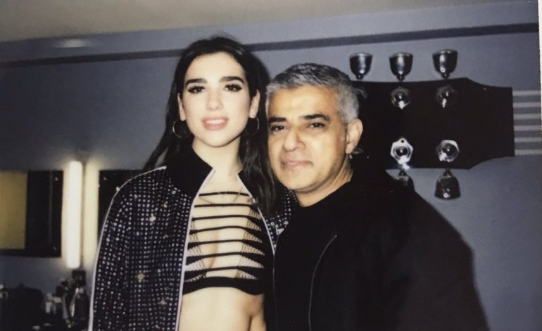 Kryebashkiaku i Londrës, ja urimi special për Dua Lipën pas suksesit në ‘MTV EMA’