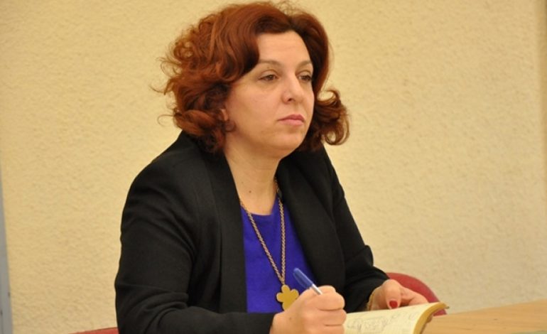 Akuzat ndaj deputetes dhe bashkëshortit të saj, Gjebrea: Nesër shkoj në Prokurori, sulmet…