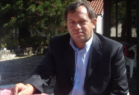 Tritol në banesë kryebashkiakut të Matit, ja terrori që përjetuan fëmijët (FOTO)