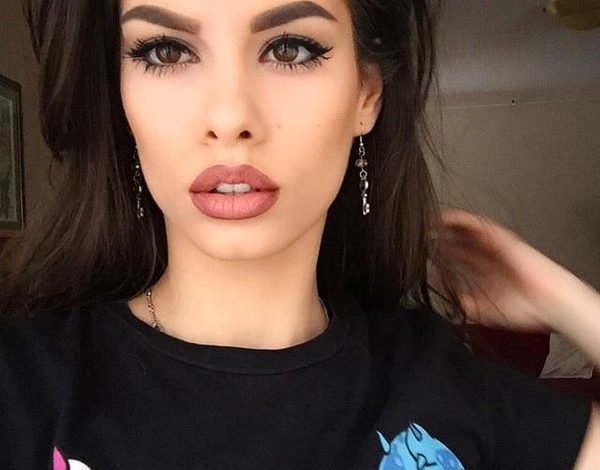 E dinit?/ Ja kush është mamaja e Oriola Marashit