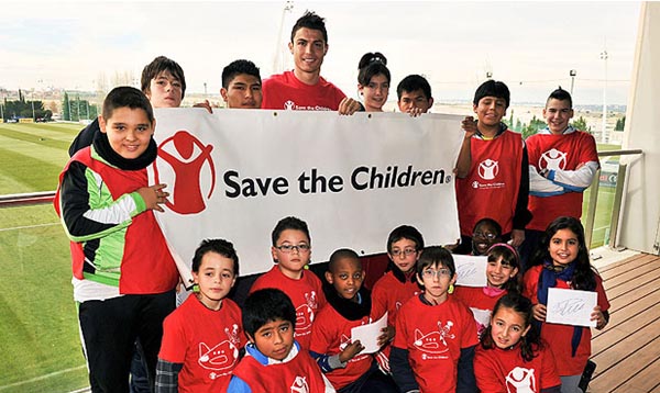 16 historitë që do t’ju ndryshojnë mendimin për Cristiano Ronaldo-n