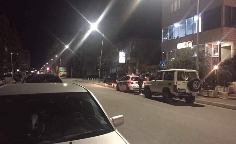 Lezhë/ Grabitet supermarketi, kërcënohet shitësja me armë