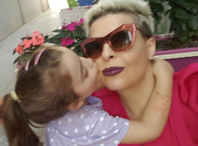 Bekimi më i madh i Aurela Gaçes feston sot ditëlindjen (FOTO)