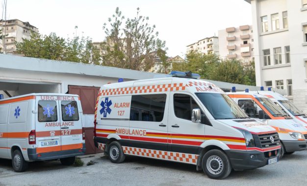 Helmim masiv nga gazi në Bulqizë/ 30 nxënës me urgjencë në spital