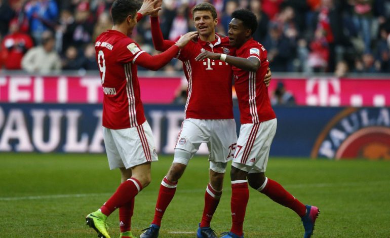 Bayern vazhdon kryesimin në kampionat, fiton bindshëm ndaj Augsburg