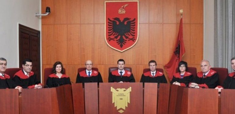 Bllokohet Gjykata Kushtetuese, nuk mund të merren vendime pasi…