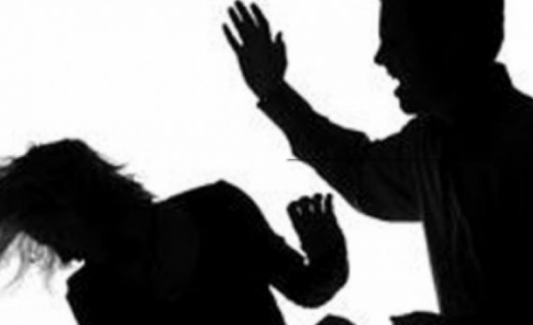 ‘Kunati më dhunon fizikisht’/ 32 vjeçarja nga Saranda rrëfen tmerrin …